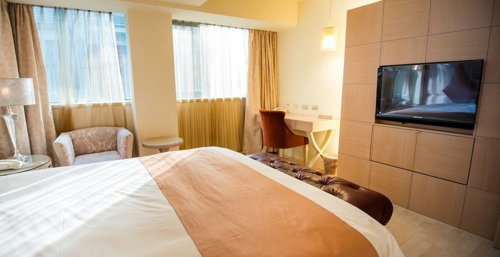 Shin Yuan Celeb Metro Hotel Kota Hsinchu Bagian luar foto