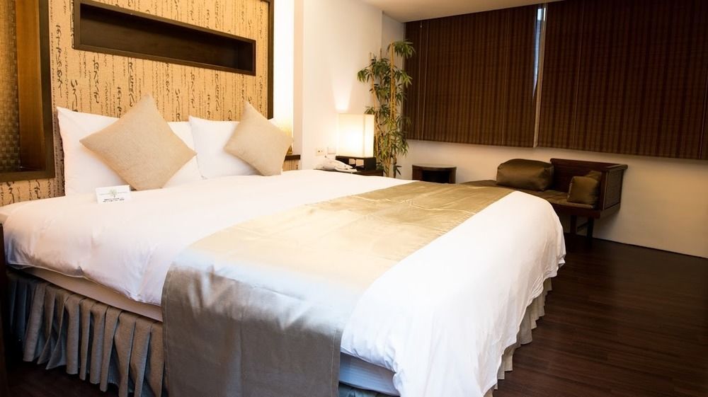 Shin Yuan Celeb Metro Hotel Kota Hsinchu Bagian luar foto