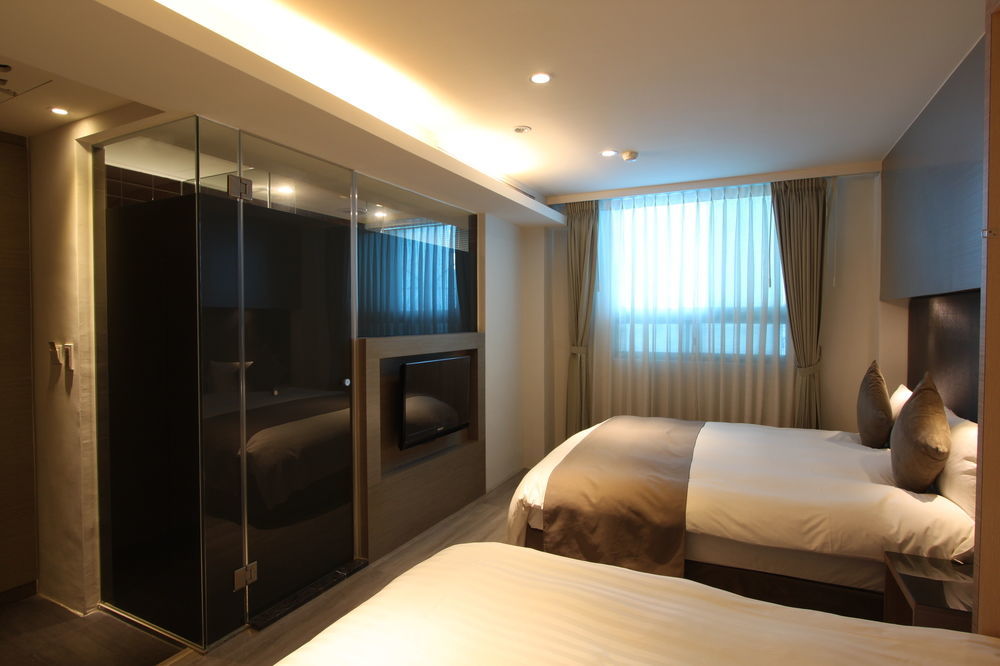 Shin Yuan Celeb Metro Hotel Kota Hsinchu Bagian luar foto