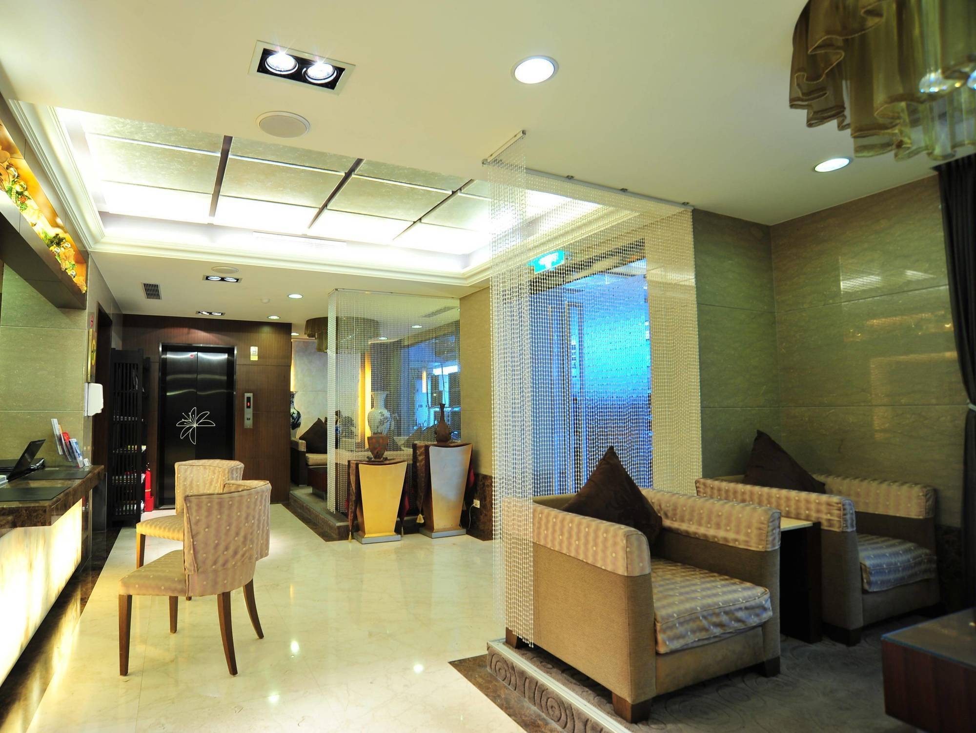Shin Yuan Celeb Metro Hotel Kota Hsinchu Bagian luar foto