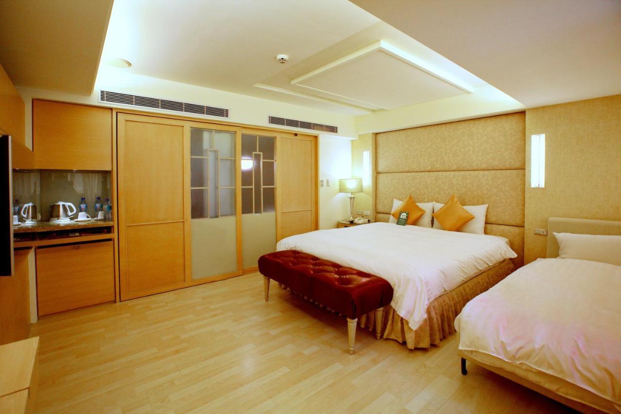 Shin Yuan Celeb Metro Hotel Kota Hsinchu Bagian luar foto