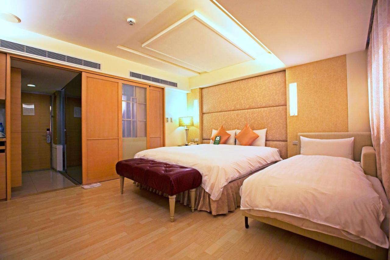 Shin Yuan Celeb Metro Hotel Kota Hsinchu Bagian luar foto